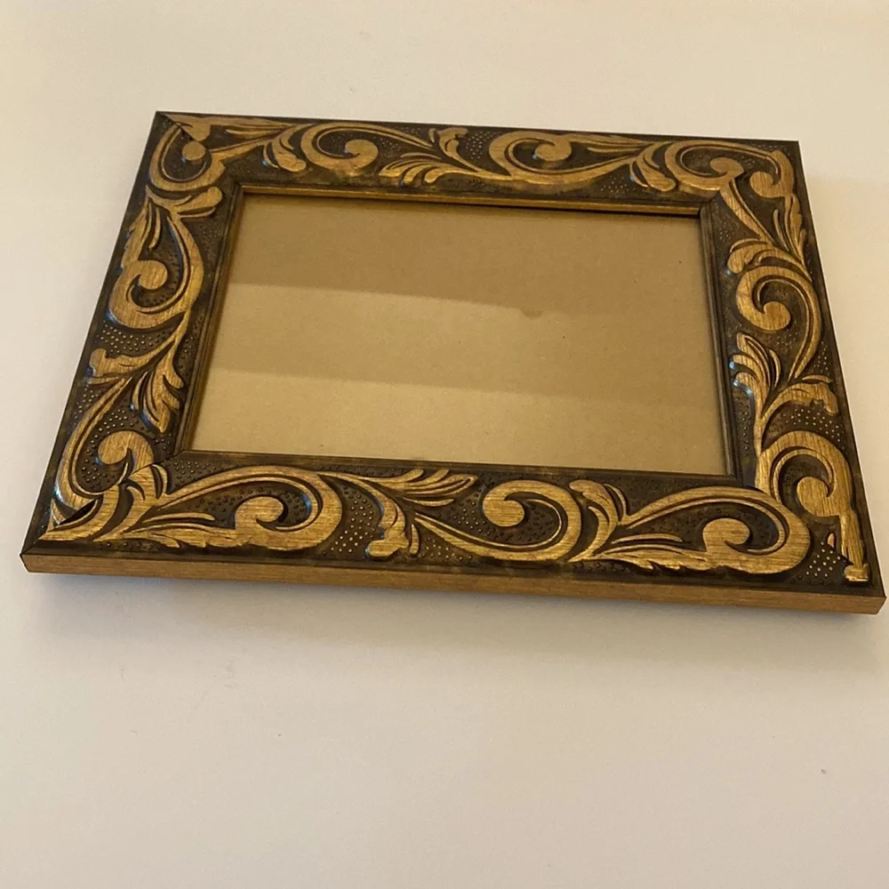 Brown & Gold 5” x 7” Picture Frame
